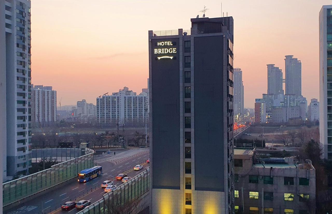 Hotel Bridge Seoel Buitenkant foto